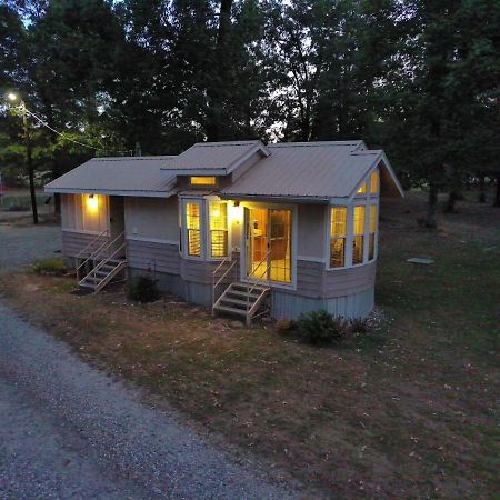 Berry Patch Cottage Лонгвю Екстериор снимка